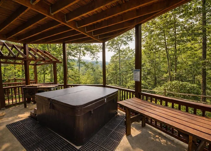 Secluded Cabin Near Downtown Blue Ridge